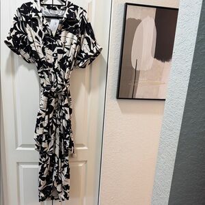 Dress Forum Black and White Midi Dress